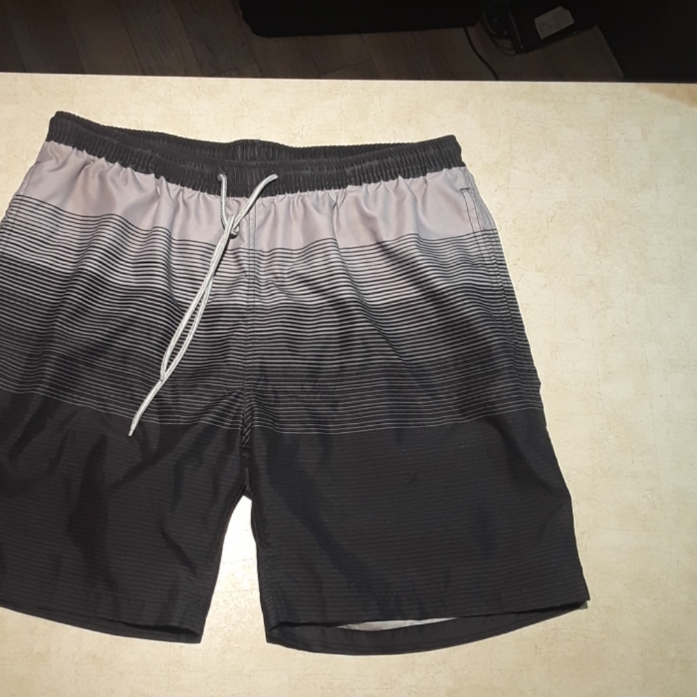 Mens XL swimming trunks